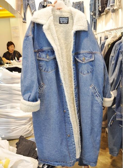 Vintage Womens Winter Jean Jacket Lamb Wool Long Denim Coat Loose Jackets XL I Winter Jeans Jacket, Long Denim Coat, Ladies Coat, Denim Coat Women, Chic Coat, Denim Clothing, Winter Jeans, Blue Winter, Jean Jacket Women