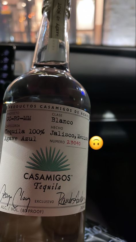 Casa Migos Bottle, Casamigos Aesthetic, Liquor Pictures, Liqour Aesthetics, Fake Alcohol Story, Liquor Aesthetic, Tequila Aesthetic, Patron Drinks, Drunk Photos