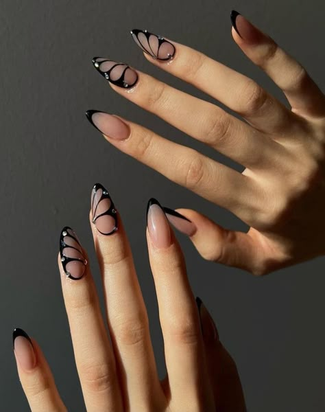 Minimal Long Nails, Pointed Acrylic Nail Designs, Uwu Nails, Paznokcie Hello Kitty, Butterfly Nail Designs, Nagel Tips, Black Nail Designs, Nail Swag, White Nail