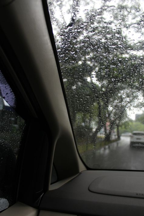 Monsoon Car Driving, Monsoon Car Snap, Rainy Weather Snap, Monsoon Snap, Rain Drops On Window, Naik Mobil, Rainy Window, Rain Shadow, Sunset Quotes Instagram