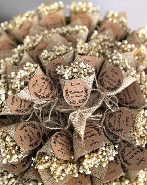 Backyard Wedding Favors, Flower Favors, Magnet Favors, Recuerdos Primera Comunion Ideas, Summer Favors, Baby Shower Boho, Handmade Favors, Wedding Magnet, Favors Baby Shower