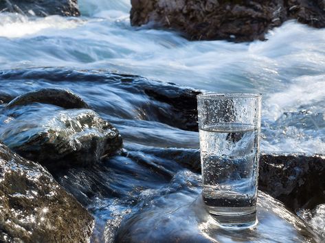 8 Ways to Green Your Water Mother Earth Living, Emergency Water, Contaminated Water, Water Purification System, Healing Waters, Safe Drinking Water, Natural Antibiotics, Alkaline Water, Water Me