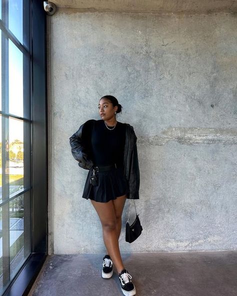 Black Midsize Fashion, Tennis Skirt Midsize, Skirt With Vans Outfits, Vans And Skirts Outfit, Midsize Black Skirt Outfit, All Black Midsize Outfit, Black Mini Skirt Outfit Midsize, Midsize Black Outfit, Skirt And Vans Outfit