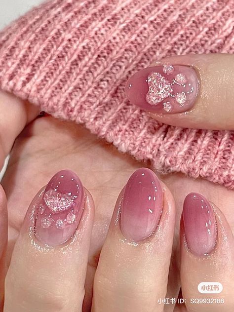 Kawaii pink ombré short pink blush aura nails almond round paw print hello kitty sanrio cute gelx acrylic Short Pink Korean Nails, Paw Print Nails, Paw Nails, Aura Nails, Cute Short Nails, Pink Ombre Nails, Minimalist Nail Art, Pretty Gel Nails, Almond Acrylic Nails