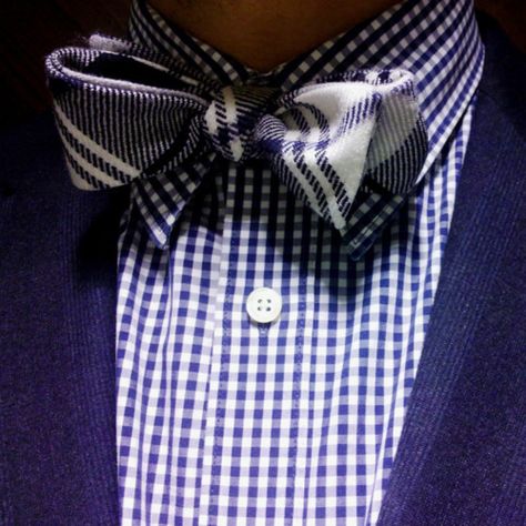 Tartan Bow Tie, Sharp Dressed Man, Grown Man, Well Dressed Men, Blue Gingham, Black Fleece, Gentleman Style, Suit And Tie, Gq