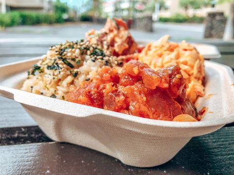 Best Poke on The Big Island: 7 Places You Should Try Best Things To Do On The Big Island Hawaii, Big Island Hawaii Food, Things To Do In Kona Hawaii Big Island, Shopping On The Big Island Hawaii, Poke Hawaii, Best Poke In Oahu, Big Island Hawaii Restaurants, Rice Sandwich, Hawaii Eats