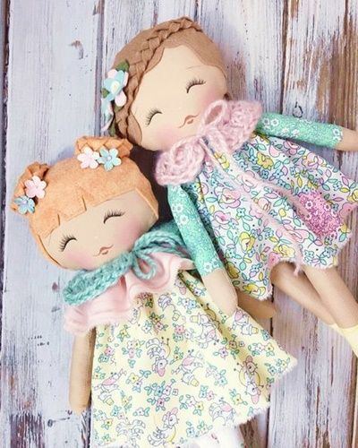 Spring Friends, Crochet Baby Doll, Doll Making Cloth, Friends Ideas, Cloth Dolls Handmade, Baby Sewing Projects, Sewing Doll Clothes, Doll Sewing Patterns, Sewing Dolls