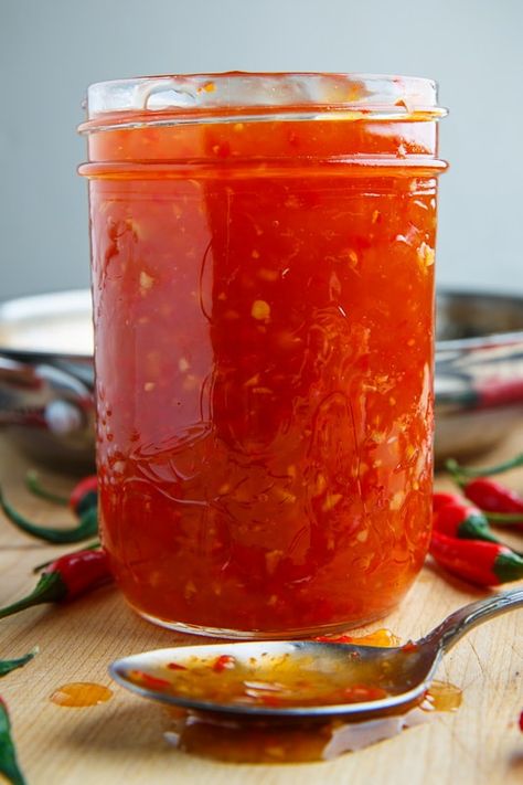 Sweet Chilli Sauce Recipe, Sweet Chili Sauce Recipe, Chili Sauce Recipe, Homemade Hot Sauce, Hot Sauce Recipes, Budget Bytes, Homemade Condiments, Sweet Chilli Sauce, Sweet Chilli