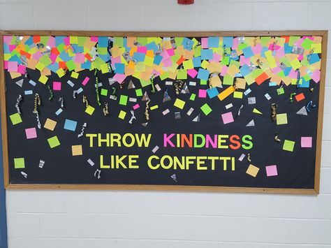 Students' Random Acts of Kindness are posted on this bulletin board. Kindness Week Decorations, World Kindness Day Bulletin Board, Kindness Board Ideas, Acts Of Kindness Bulletin Board, Raise Craze, Kindness Bulletin Board Ideas, Kindness Board, Hallway Decorations, Vocational Activities