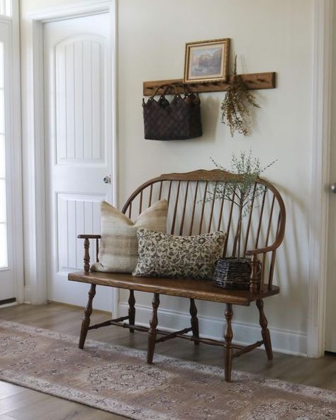 Classic Vintage Style, Transitional Rug, Medallion Pattern, Caramel Brown, Dream House Decor, Classic Vintage, First Home, House Inspiration, My Dream Home