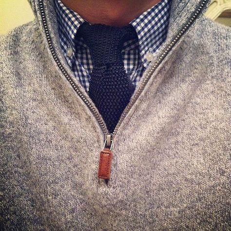 Layering for men 101. Grey cashmere men's sweater, blue gingham shirt and knit tie. Sweater Layering, Gingham Shirt, Knit Tie, Sharp Dressed Man, Modern Gentleman, Business Casual Men, Mens Winter Fashion, Well Dressed Men, Blue Tie