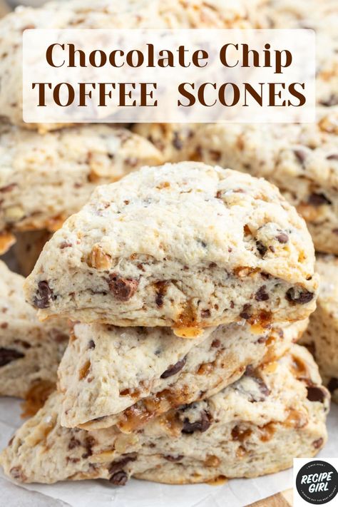 Scone Ideas Sweet, Turtle Scones Recipe, Scones Recipe Chocolate Chip, Pumpkin Chocolate Chip Scones, Christmas Scones Holidays, Savory Scones Recipe Easy, Christmas Scones Recipe, Fall Scones Recipe, Scone Flavor Ideas