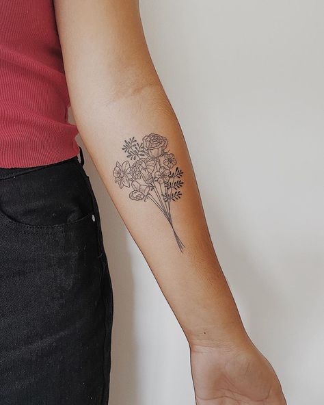 You may know your birth stone, but what about your birth flower? They're the perfect tattoo idea, and each month has one, January through December. Birth Flower Bouquet Tattoo, Flower Bouquet Tattoo, Birth Flower Bouquet, Daffodil Tattoo, Iris Tattoo, Lavender Tattoo, Bouquet Tattoo, Poppies Tattoo, Perfect Tattoo