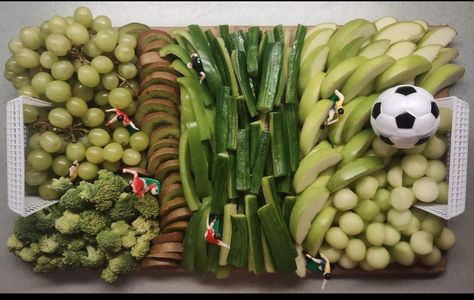 Soccer field fruit and veggie platter Soccer Food Party, Fruit And Veggie Platter, Soccer Food, Veggie Platter, Soccer Theme, Fruit And Veggie, Food Party, Cheese Board, Soccer Field