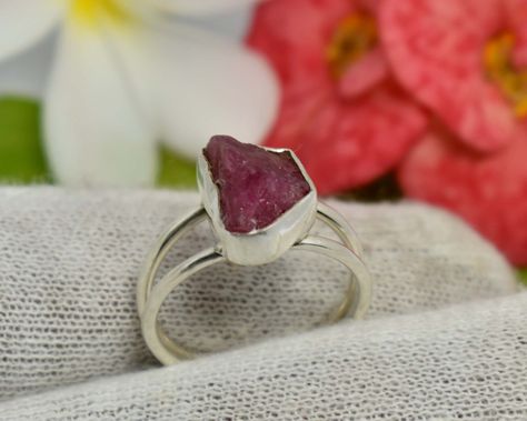 Raw Tourmaline Ring, Rough Gemstone Jewelry, Raw Pink Tourmaline, Raw Tourmaline, Pink Tourmaline Ring, Tourmaline Jewelry, Natural Gemstone Jewelry, Gem Ring, Band Jewelry