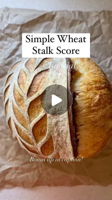 Sour Bread Scoring, Fancy Sourdough Scoring, How To Use A Bread Lame, Easy Bread Scoring, Simple Sourdough Design, Sourdough Loaf Scoring Patterns, Easy Scoring Patterns, Sourdough Scoring Before And After, Sourdough Score Ideas