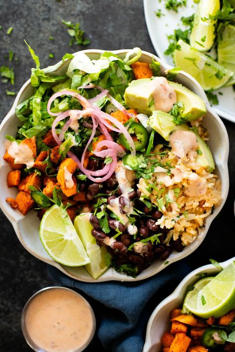 These Cauliflower Rice Sweet Potato Bowls are better tasting vegan Chipotle burrito bowls. A plant-based dinner everyone will love | ThisSavoryVegan.com #thissavoryvegan #grainbowls #veganchipotledupe Farmhouse Meals, Kosher Rules, Rice Sweet Potato, Sweet Potato Cauliflower, Potato Bowls, Vegan Potato Recipes, Pescatarian Meals, Chipotle Burrito, Dump Recipes