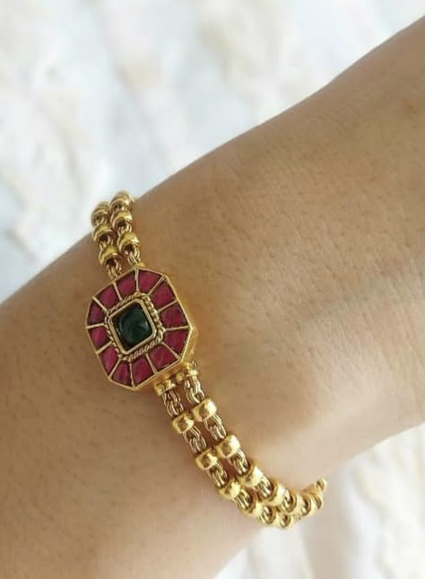 Women Gold Kada Design, Women Kada Designs Gold, Indian Bracelet Designs, Kada Bracelet Gold For Women, Gold Breslet, Kemp Bangles, Antique Gold Bracelet, Kids Gold Jewelry, Bridal Jewelry Sets Brides