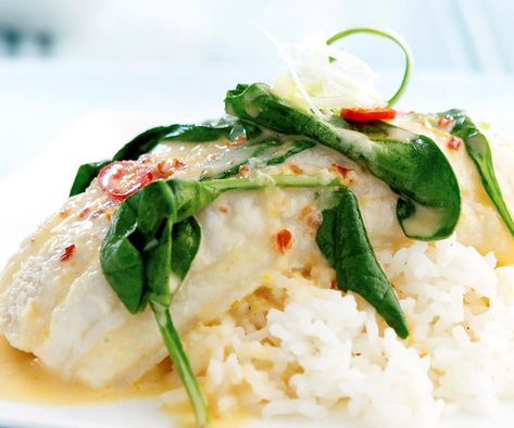 Poached Fish Recipes, Poached Fish, Fish Fillets, Sambal Oelek, Asian Vegetables, Food Fish, Fish Recipe, White Fish, Spinach Leaves