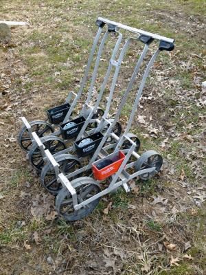 FARM SHOW - 4-Row Earthway Planter Steve Adams, How To Grow Vegetables, Seed Planter, Farm Show, Tractor Idea, Pinterest Garden, Planting Sunflowers, Farm Tools, Flower Farmer