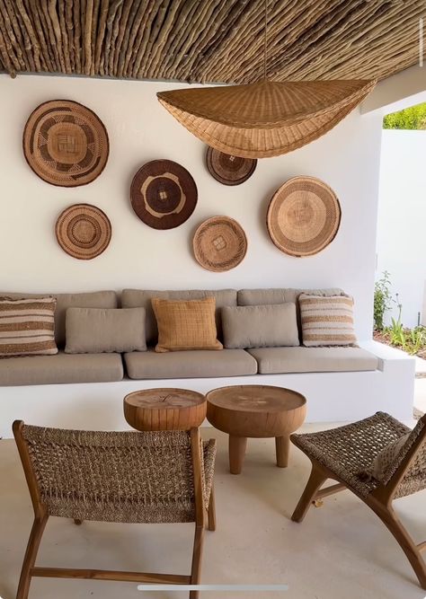 Ibiza Style Interior, Ideas Terraza, Casa Country, Small Balcony Ideas, Interior Inspo, Patio Design, Marbella, Patio Decor, Outdoor Living Space