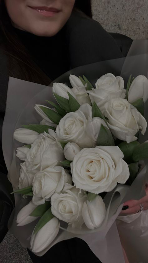 white flowers aesthetic, white bouquet aesthetic, rose, rose, tulips, tulip, beautiful bouquets, букеты, цветы, белые цветы, белые букеты, белые розы, белые тюльпаны, эстетичные цветы, эстетичные букеты, эстетика цветов White Roses And Tulips Bouquet, White Rose And Tulip Bouquet, White Rose Bouquet Aesthetic, White Bouquet Aesthetic, Tulips And Roses Bouquet, Roses And Tulips Bouquet, Tulips Bouquet Aesthetic, Wedding Bouquet Aesthetic, Rose And Tulip Bouquet