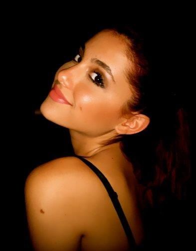 Ariana Grande  - popculturez.com Ariana Grande 2011, Ariana Grande 2010, Ariana Grande Red Hair, Ariana Grande 2014, Ariana Grande Tumblr, Ariana Grande Makeup, Ariana Grande Style, Ariana Grande Photoshoot, Ariana Grande Pictures