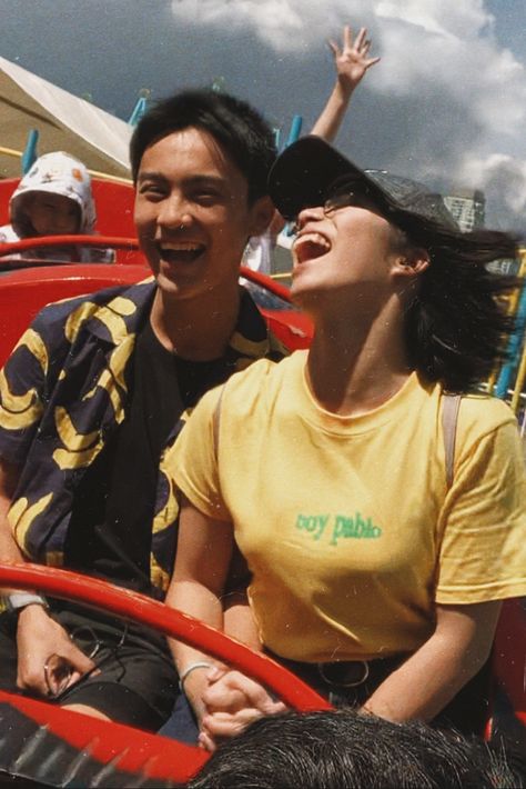 rollercoaster aesthetic happy couple yeah Couple Rollercoaster, Laughing Couple Aesthetic, Roller Coaster Couple, Couple Laughing Aesthetic, Manifesting Marriage, Rollercoaster Aesthetic, Jim Jimenez, Aesthetic Happy, Couple Laughing