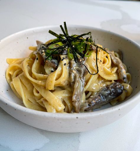 Creamy Miso Mushroom Pasta — Bunch Dinner Party Pasta, Miso Noodles, Mushroom Skewers, Balsamic Carrots, Spicy Mushroom, Vegetable Stock Cubes, Nori Seaweed, Chickpea Soup, Mushroom Pasta