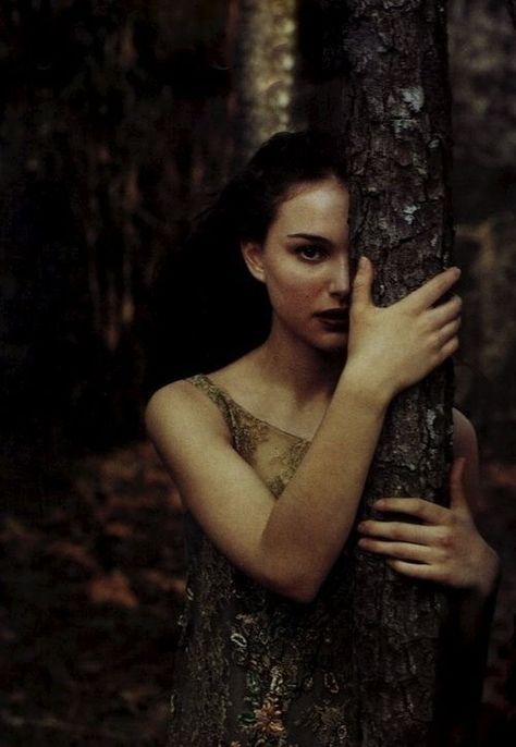 Annie Leibovitz Photography, David Lachapelle, Trendy Photography, Photography People, Martin Parr, Nature Photoshoot, Woods Photography, Forest Photos, Annie Leibovitz