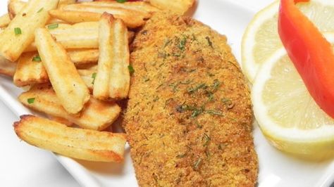 A combination of cornmeal, bread crumbs, and dill weed gives this light alternative to pan-fried fish a savory flavor in less than 25 minutes. Roughy Fish Recipe, Orange Roughy Recipes Baked, Orange Roughy Recipes, Cornmeal Bread, Pan Fried Fish, Orange Baking, Oven Fried, Bread Ingredients, Fish Dinner