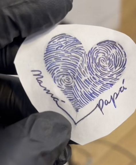 Parents Finger Print Tattoo Ideas, Fingerprint Tattoo Ideas Unique, Thumbprint Tattoo, Fingerprint Heart Tattoos, Fingerprint Tattoos, Small Girly Tattoos, Cute Hand Tattoos, Petite Tattoos, Dope Tattoos For Women