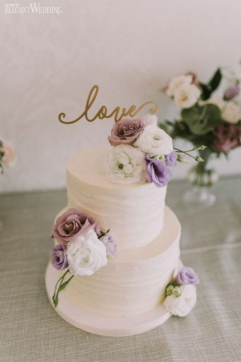 Wedding Cake Purple Flowers, Wedding Cake Purple, Purple Flower Wedding, Wedding Cake Buttercream, Buttercream Wedding Cakes, Cakes Elegant, Flower Wedding Cake, 2 Tier Wedding Cakes, Elegant Garden Wedding