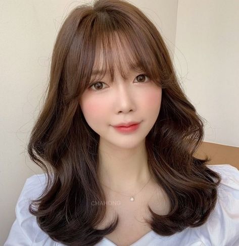 Medium Long Haircut, Hairstyle Bangs, Perm Hairstyles, Medium Length Curls, Long Hair Perm, Medium Short Haircuts, Hair Color Asian, Long Haircut, Cartoon Songs