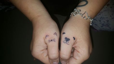 fingers tattoo cat and dog Cat And Dog Tattoo, Tattoo Dog, Best Tattoos For Women, Tattoo Cat, Trendy Tattoo, Mermaid Tattoos, Elephant Tattoos, Feather Tattoos, Sleeve Tattoos For Women