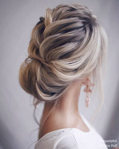 Tonya Pushkareva Long Wedding Hairstyles and Updos – Page 2 – Hi Miss Puff Sanggul Modern, Goddess Vibes, Wedding Instagram, Holiday Hair, Elegant Wedding Hair, Peinados Recogidos, Best Wedding Hairstyles, Low Bun, Penteado Cabelo Curto