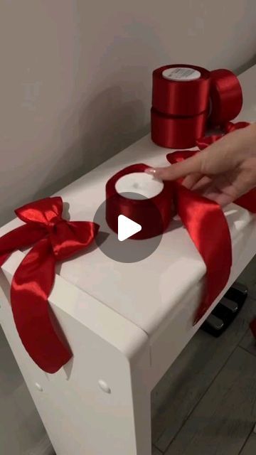 How To Make Papion Ribbons, How To Make Bows From Ribbon, Scrap Ribbon Crafts, Tie Bows With Ribbon Tutorials, Xmas Bows How To Make, How To Make Bows With Ribbon Easy, How To Do A Bow, How To Tie A Ribbon, How To Make Bows With Ribbon