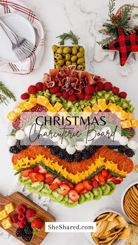 The prettiest Christmas Charcuterie Board Tutorial Christmas Dinner Board Ideas, Festive Christmas Charcuterie Board, Christmas Dip Board Ideas, Cold Meat Platter Ideas For Christmas, Ornament Charcuterie Board, Christmas Birthday Party Food Ideas, Christmas Birthday Food Ideas, Holiday Board Party, Seasonal Charcuterie Board