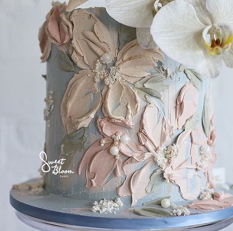 Sweet Bloom Cakes (@sweetbloomcakes) • Instagram photos and videos Painted Wedding Cake, Buttercream Flower Cake, Romantic Wedding Cake, Buttercream Wedding Cake, Buttercream Flowers, Painted Cakes, Floral Cake, Edible Art, Cake Tutorial