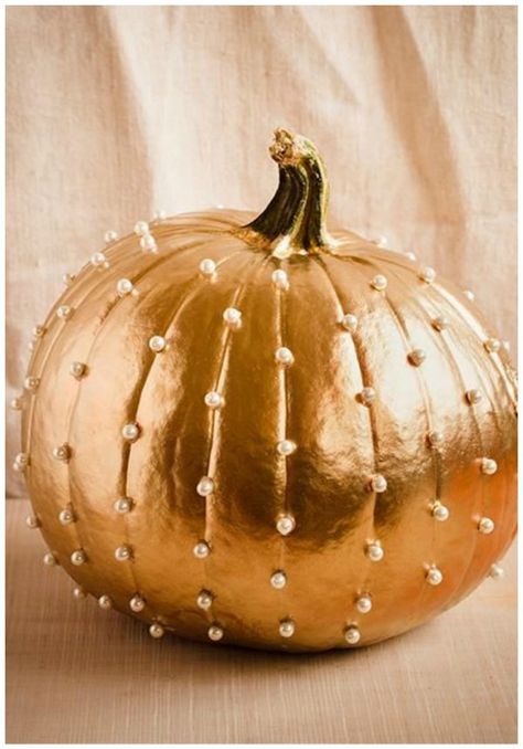 Sweet Paul Magazine, Decorative Pumpkins, Gold Pumpkins, Painted Pumpkin, Zucca Halloween, Fall Decoration, Fabulous Fall, October 1, Fall Holidays