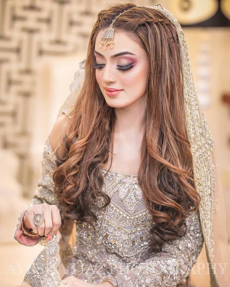 Bridal Hairdos, Pakistani Bridal Makeup Hairstyles, Pakistani Wedding Hairstyles, Hairstyles Romantic, Modern Bridal Hairstyles, Hairstyles Vintage, Pakistani Bridal Hairstyles, Easy Party Hairstyles, Hairstyles Elegant