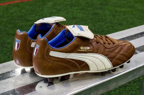 Messi Football Boots, Cheap Football Boots, Puma Football Boots, Italia Soccer, King Is Back, 1982 World Cup, Paolo Rossi, Kids Football Boots, Puma King