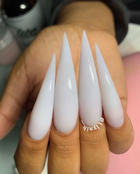 💅 Creator of #WhoDidYourNails on Instagram: “They calling it “ Cum White “ , cool cause I worked hard for the pay off . 😎😉🙊#whodidyournails 💅🏾” Cum White Acrylic Nails, Homecoming Inspo, White Nails With Gold, White Gel Nails, Blue And White Nails, White Coffin Nails, Nails Design Ideas, Builder Gel Nails, Sharp Nails