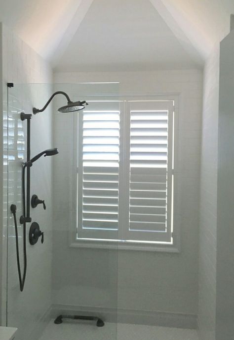 Window Shutter Blinds, Bathroom Ideas Organization, Bathroom Windows In Shower, Window Privacy Ideas, Shutters Inside, Bathroom Shutters, Bathroom Window Privacy, Narrow Bathroom Designs, Laundry Bathroom Combo