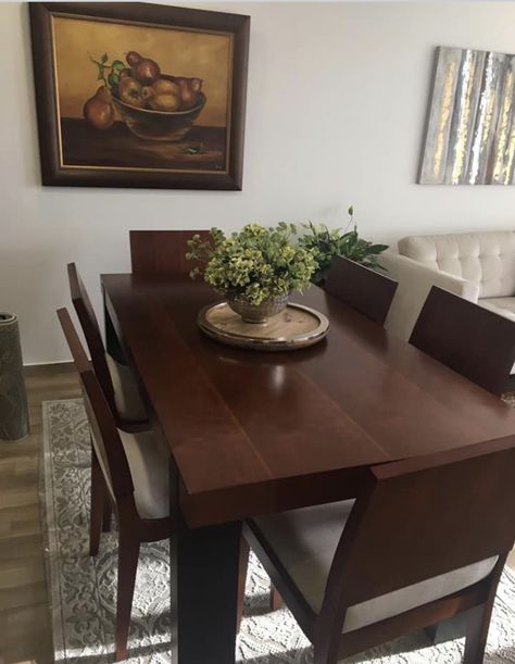 Brown Kitchen Table Decor, Comedor Cafe Chocolate, Dark Brown Dining Table Decor, Brown Dinning Table, Kitchen Table Brown, Brown Dining Room Table, Dark Brown Dining Table, Wood Dinner Table, Room Ideas Dark