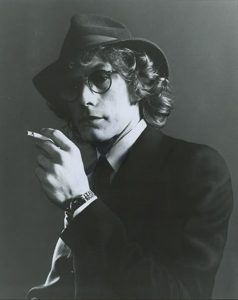 Warren Zevon, Male Singers, Werewolf Art, Cold Hearted, Aesthetic Inspiration, Fleetwood Mac, Play Music, Pop Rock, New Wave