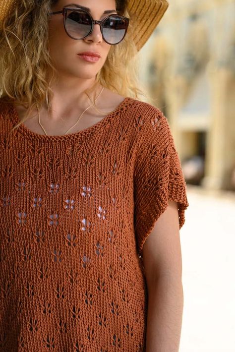 Lace top free knitting pattern - Dandelion fluff. Make a light summer top knit with a delicate lace stitch pattern. Knit Shirt Pattern, Knit Top Pattern Free, Lace Top Patterns, Dandelion Fluff, Summer Top Pattern, Lace Knit Top, Knit Top Patterns, Summer Knit Tops, Knitted Lace