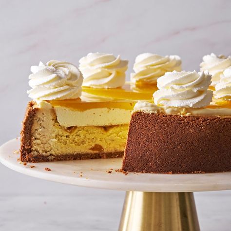 Copycat Cheesecake Factory Mango Key Lime Cheesecake Mango Key Lime Cheesecake, Key Lime Cheesecake Recipe, Copycat Cheesecake Factory, Cheesecake With Whipped Cream, Key Lime Cheesecake, Mango Mousse, Potluck Desserts, Lime Cheesecake, Vanilla Whipped Cream