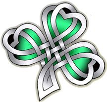 Celtic Shamrock I want this to be the cover up of the stupid mushroom tattoo I have. Celtic Clover, Lotusblume Tattoo, Sheryl Luke, Impossible Shapes, Shamrock Tattoos, Celtic Shamrock, Crown Drawing, Irish Ancestry, Irish Tattoos