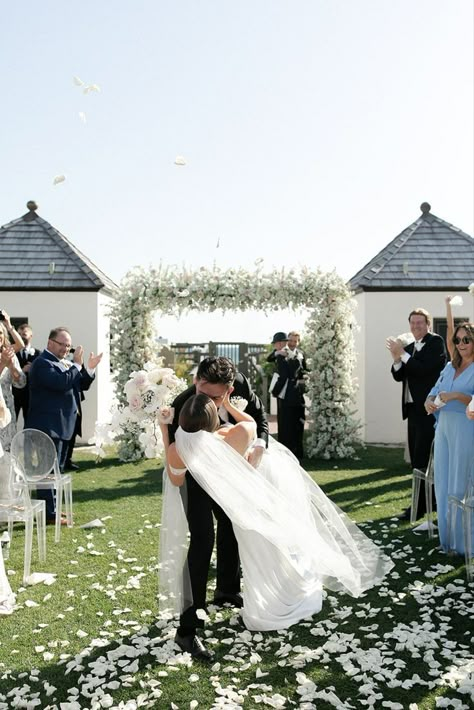 It's the garden wedding vibes for us. This Rosemary Beach bash had it all, from the neutral wedding color palette to the floral-filled outdoor wedding decor. #caratsandcake 📸: Brooke Taelor 📋: Envy Lifestyle & Event Design 💐: Florals By The Sea 📍: Eastern Green Rosemary Beach Wedding, Eastern Wedding, Beach Wedding Venues, Wedding Color Scheme, Neutral Wedding Colors, Lovely Bride, Garden Wedding Inspiration, Wedding Venues Beach, Beach Wedding Photos